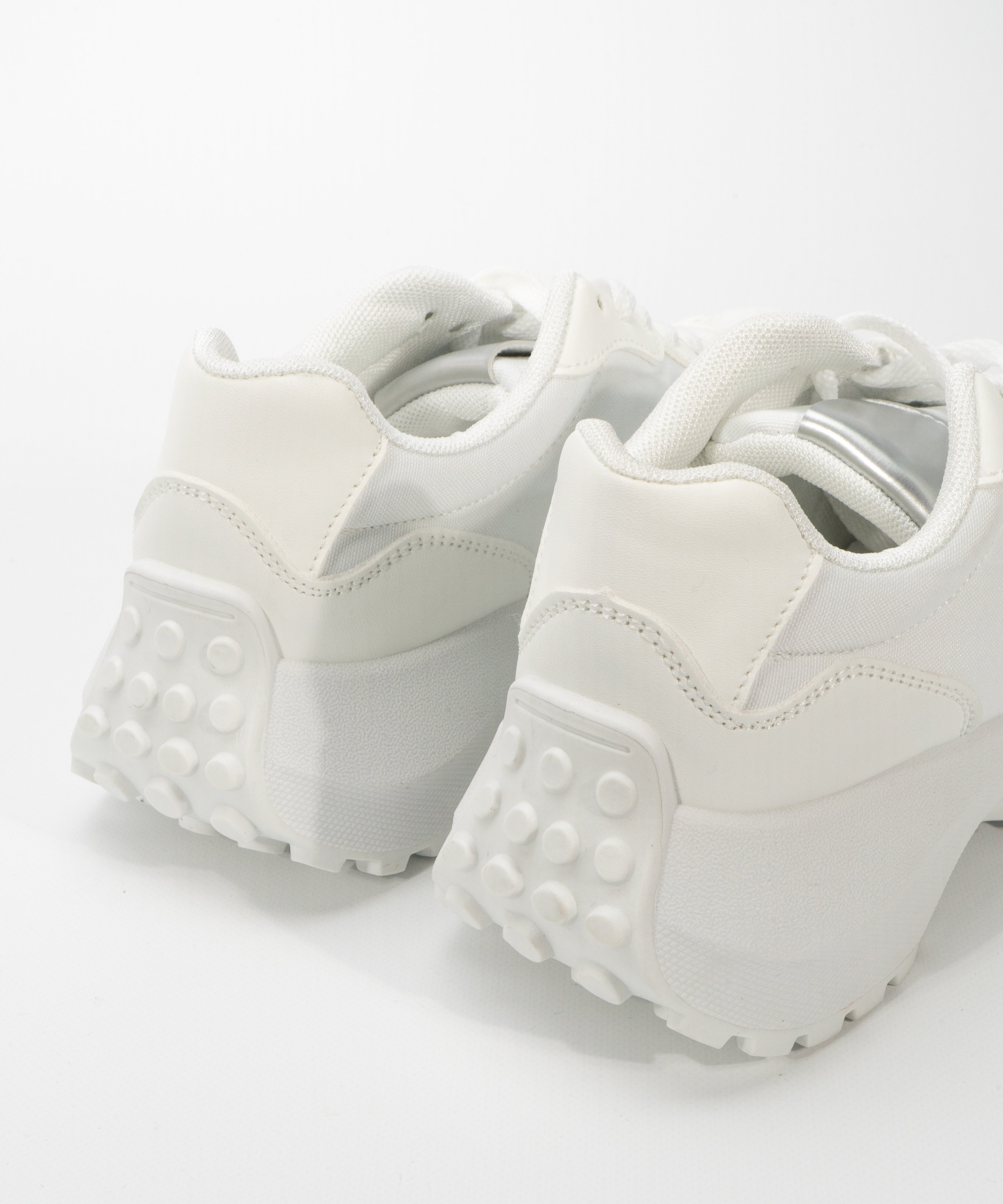 Zapatillas deportivas image number null